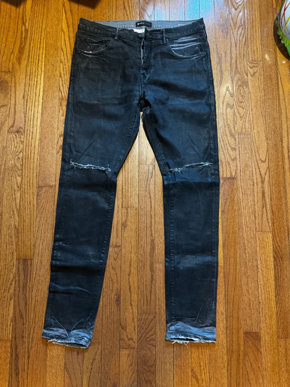 Men's Black Distressed Slim Jeans